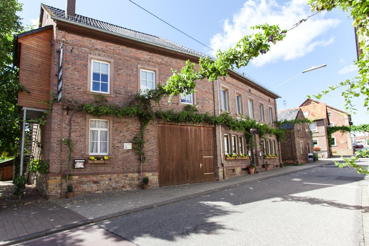 Gasthaus Zur Linde Braunweiler ภายนอก รูปภาพ
